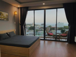 Ami Mountain Sea DaNang Cozy - Large Balcony, Sea View, Large Windows